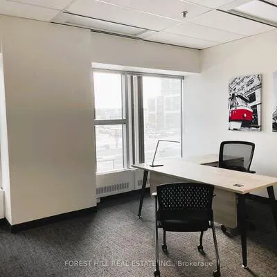 350,&nbsp;Burnhamthorpe, City Centre, Mississauga