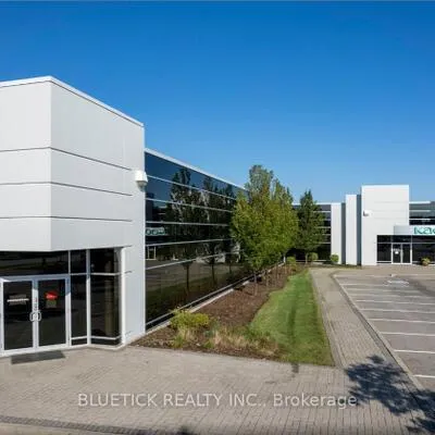 75,&nbsp;Courtneypark, Gateway, Mississauga