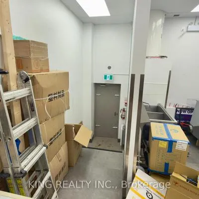 966, Dundas, Dixie, Mississauga