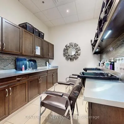 9-2800,&nbsp;Skymark, Airport Corporate, Mississauga