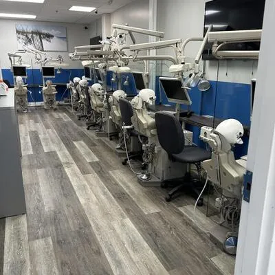 259, Traders, Gateway, Mississauga