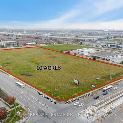 70,&nbsp;Superior, Gateway, Mississauga