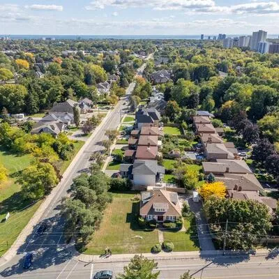 160, King, Cooksville, Mississauga