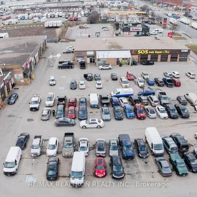 5900,&nbsp;Dixie, Northeast, Mississauga