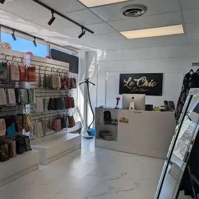 700,&nbsp;DUNDAS, Dixie, Mississauga