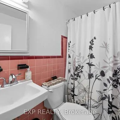 213,&nbsp;Lakeshore, Port Credit, Mississauga