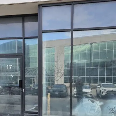 5270,&nbsp;Solar, Airport Corporate, Mississauga