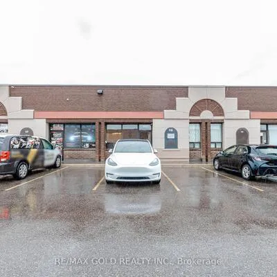 5484,&nbsp;Tomken, Northeast, Mississauga