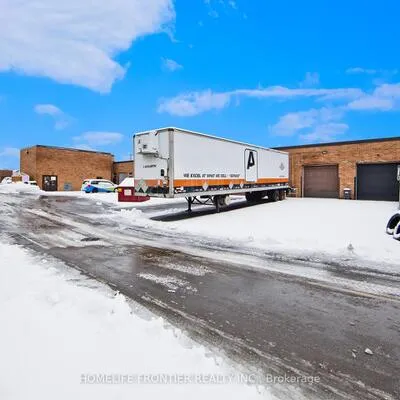 1077,&nbsp;Britannia, Northeast, Mississauga