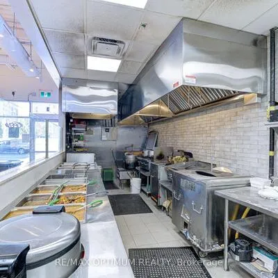 1,&nbsp;Glenn Hawthorne, Hurontario, Mississauga