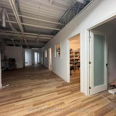 1060,&nbsp;Britannia, Northeast, Mississauga