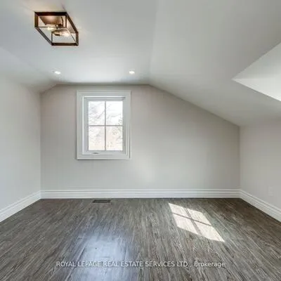 317,&nbsp;Queen, Streetsville, Mississauga