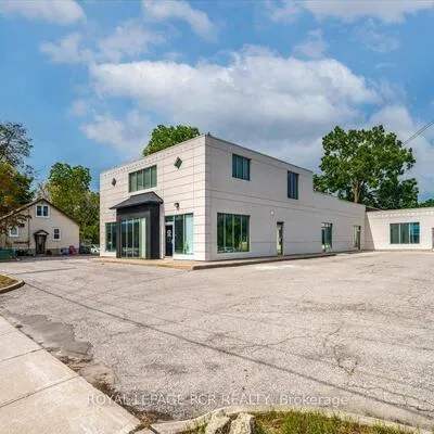 361,&nbsp;Eagle, Central Newmarket, Newmarket