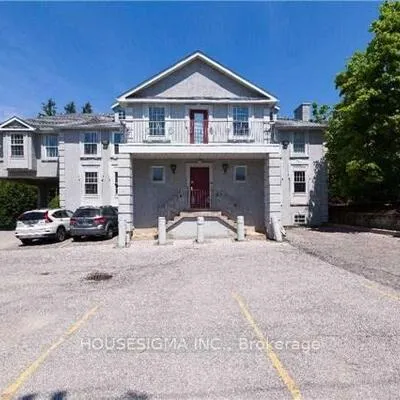 227,&nbsp;Eagle, Central Newmarket, Newmarket