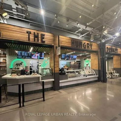 17600, Yonge, Woodland Hill, Newmarket