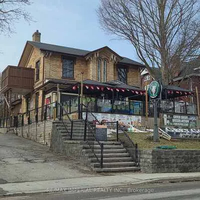 74, Main, Central Newmarket, Newmarket