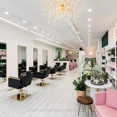 225,&nbsp;Main, Central Newmarket, Newmarket