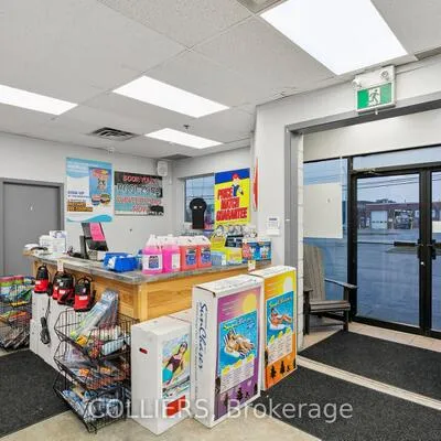 1346, Speers, 1014 - QE Queen Elizabeth, Oakville