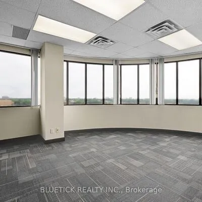 700, Dorval, 1014 - QE Queen Elizabeth, Oakville