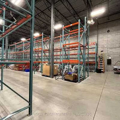 529,&nbsp;Michigan, 1001 - BR Bronte, Oakville