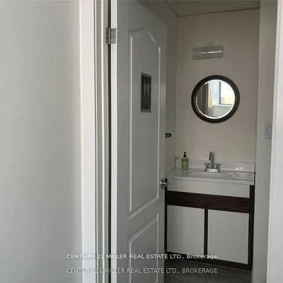 1200,&nbsp;Speers, 1014 - QE Queen Elizabeth, Oakville