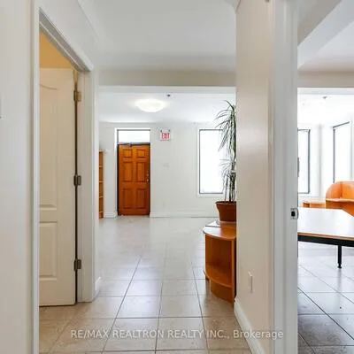 2861,&nbsp;Sherwood Heights, 1021 - WP Winston Park, Oakville