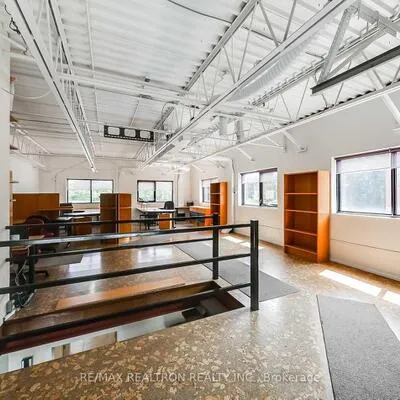 2861,&nbsp;Sherwood Heights, 1021 - WP Winston Park, Oakville