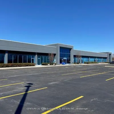 1075,&nbsp;North Service, 1014 - QE Queen Elizabeth, Oakville