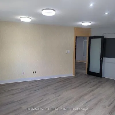 96,&nbsp;Forsythe, 1002 - CO Central, Oakville