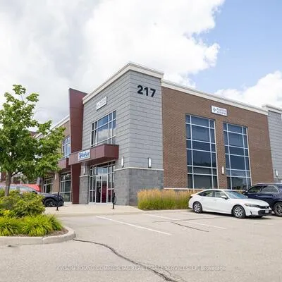 217, Speers, 1014 - QE Queen Elizabeth, Oakville