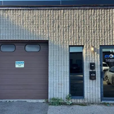 1260, Speers, 1014 - QE Queen Elizabeth, Oakville