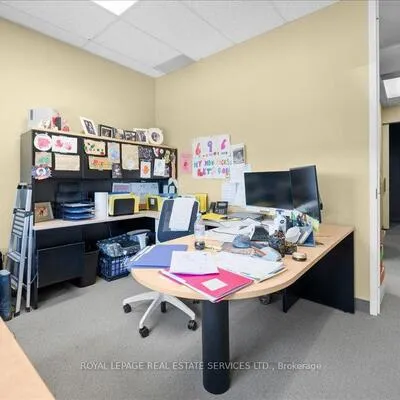 414, North Service, 1014 - QE Queen Elizabeth, Oakville