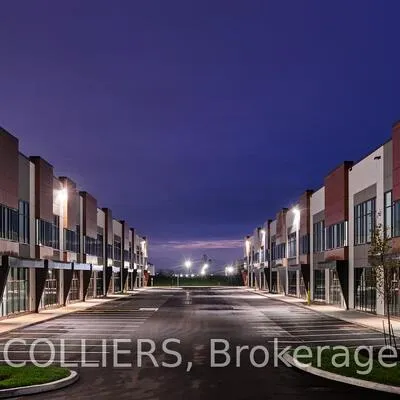 3313, Superior, 1014 - QE Queen Elizabeth, Oakville