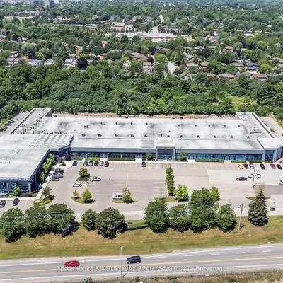 1075,&nbsp;North Service, 1014 - QE Queen Elizabeth, Oakville