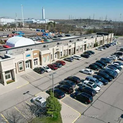 1525,&nbsp;Cornwall, 1014 - QE Queen Elizabeth, Oakville