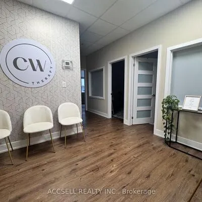 3485,&nbsp;Rebecca, 1014 - QE Queen Elizabeth, Oakville