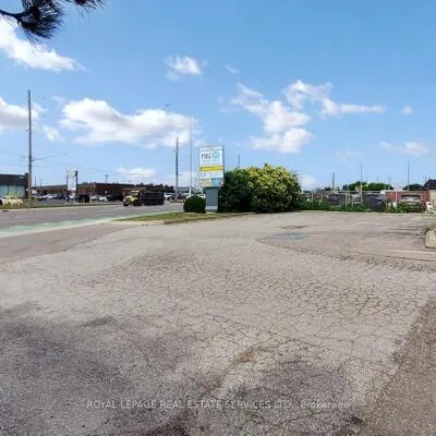 1026,&nbsp;Speers, 1001 - BR Bronte, Oakville