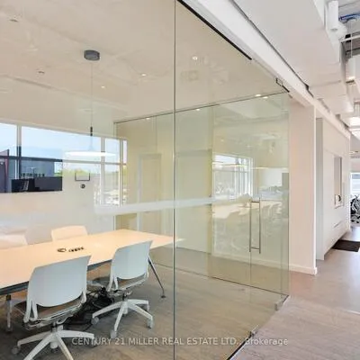 225,&nbsp;SPEERS, 1014 - QE Queen Elizabeth, Oakville