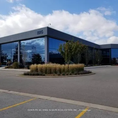 1075,&nbsp;North Service, 1014 - QE Queen Elizabeth, Oakville