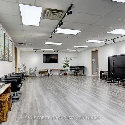 20, East Beaver Creek, Beaver Creek Business Park, Richmond Hill