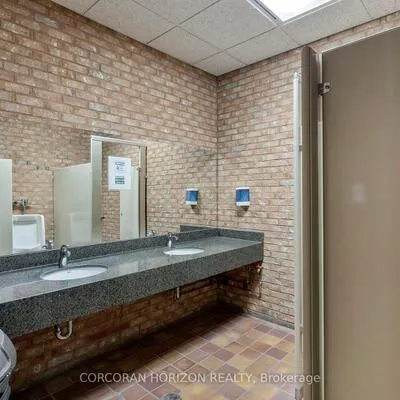 21, Dunlop, Crosby, Richmond Hill