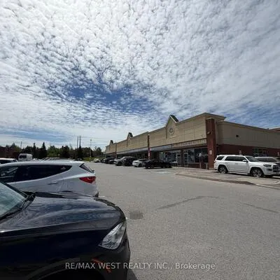 1390,&nbsp;Major Mackenzie, Bayview Hill, Richmond Hill