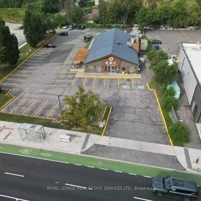 9712,&nbsp;Yonge, North Richvale, Richmond Hill