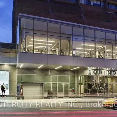 55,&nbsp;Avenue, Annex, Toronto