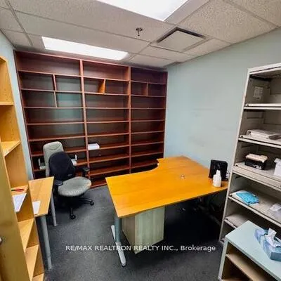 3910,&nbsp;Bathurst, Clanton Park, Toronto