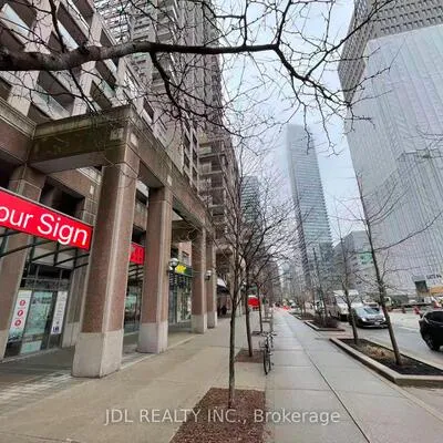 925,&nbsp;Bay, Bay Street Corridor, Toronto