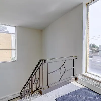 4949,&nbsp;Bathurst, Newtonbrook West, Toronto