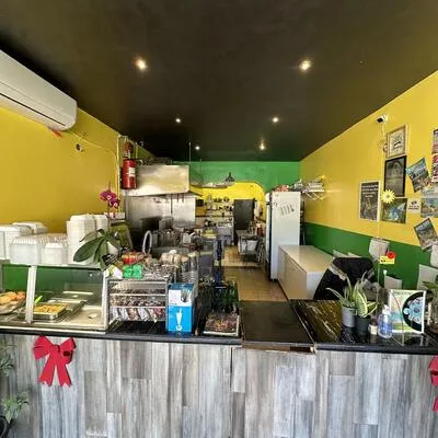 854,&nbsp;Bathurst, Annex, Toronto