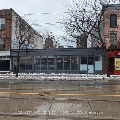 215,&nbsp;Queen, Waterfront Communities C1, Toronto