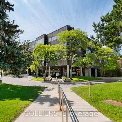 2255,&nbsp;Sheppard, Henry Farm, Toronto